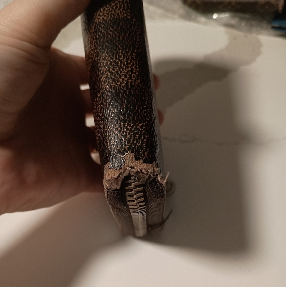 Authentic Louis Vuitton Damier Ebene Canvas Long Zippy Wallet / Organizer - Picture 8 of 14